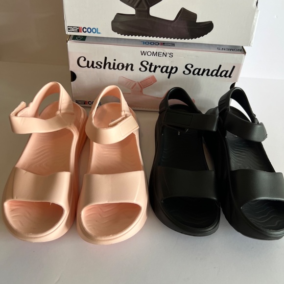 32 Degrees Women's‎ Cushion Strap Sandal PICK COLOR & SIZE - Picture 2 of 4